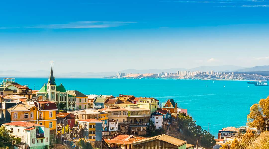 Valparaiso (Chile) được mệnh danh là thành phố của sắc màu và nghệ thuật