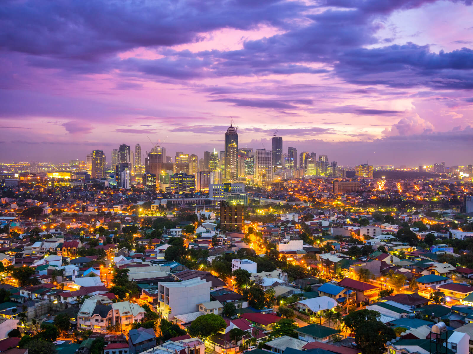 Manila là một thành phố rộng lớn và cũng là thủ đô của Philippines. 