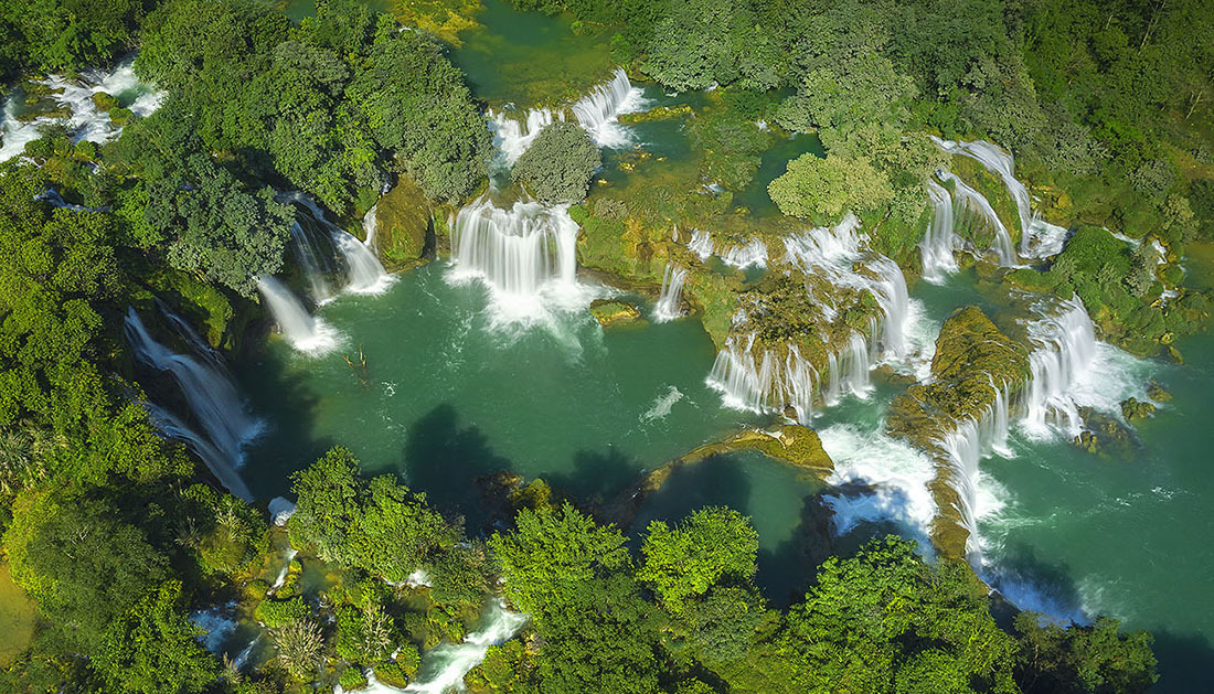 Thác Bản Giốc được mệnh danh là thác nước đẹp nhất khu vực Đông Nam Á