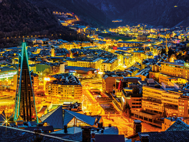Andorra là công quốc châu Âu giàu có nhưng lại không hề có sân bay