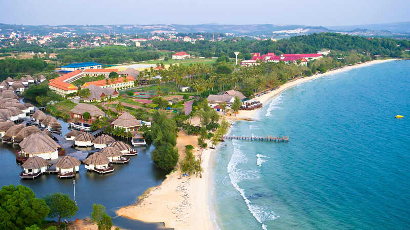 Biển xanh, cát trắng, nắng vàng là những điều tuyệt vời mà thành phố biển Sihanoukville sẽ dành tặng cho bạn