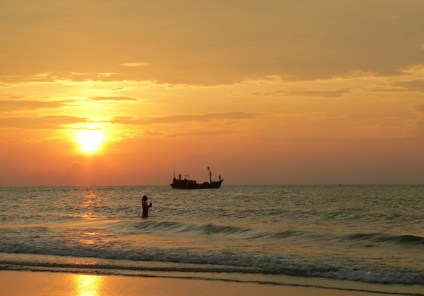 Biển Sầm Sơn là điểm dừng chân lý tưởng cho du khách mỗi dịp hè về