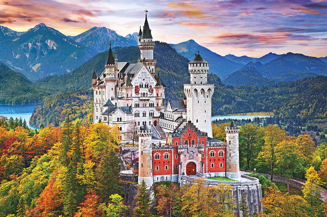 Đức nổi tiếng với những lâu đài cổ kính nguy nga