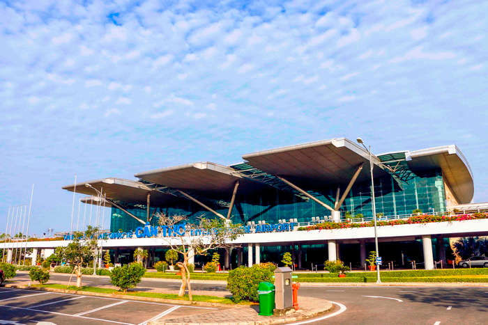 Sân bay Cần Thơ nằm dọc dòng sông Hậu Giang