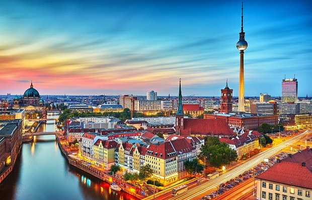 Đức là quốc gia nằm ở phía Tây của Trung Âu sở hữu nhiều công trình kiến trúc đặc sắc