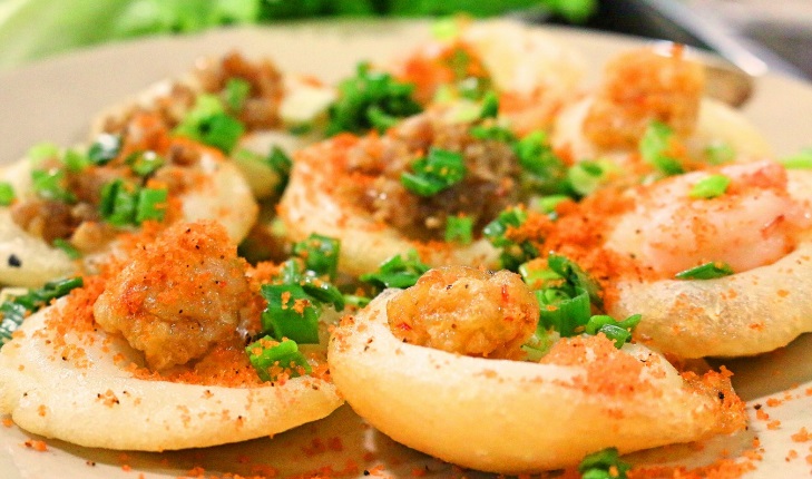 Bánh khọt  là 1 trong 12 món ăn Việt Nam được xác lập kỷ lục châu Á.