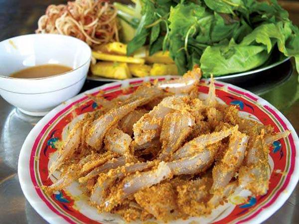 Gỏi cá Biên Hoà là món ăn khắc hoạ hương vị đặc trưng của ẩm thực Đông Nam Bộ