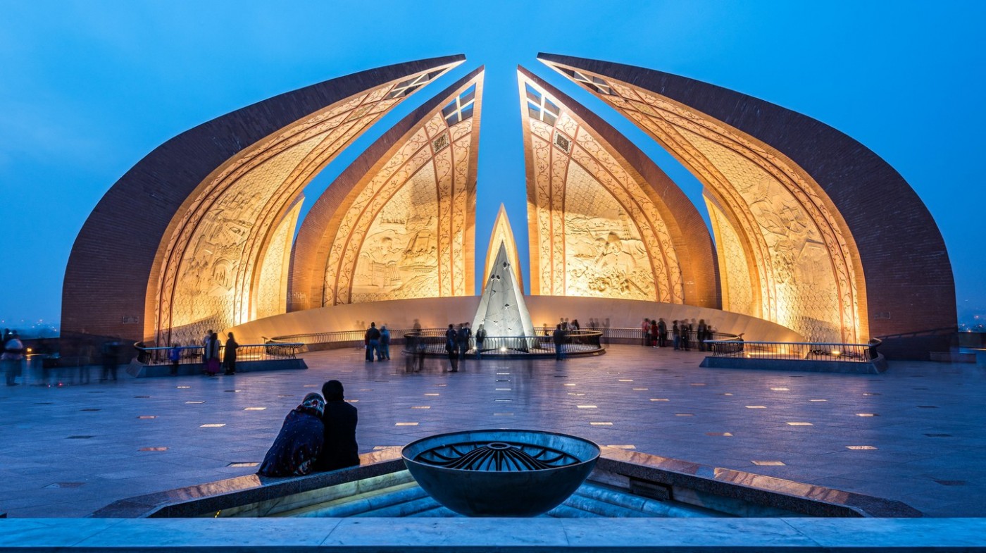 Pakistan có vị trí thuận lợi nằm ở “ngã tư” đường giữa khu vực Nam Á, Trung Á, Trung Đông