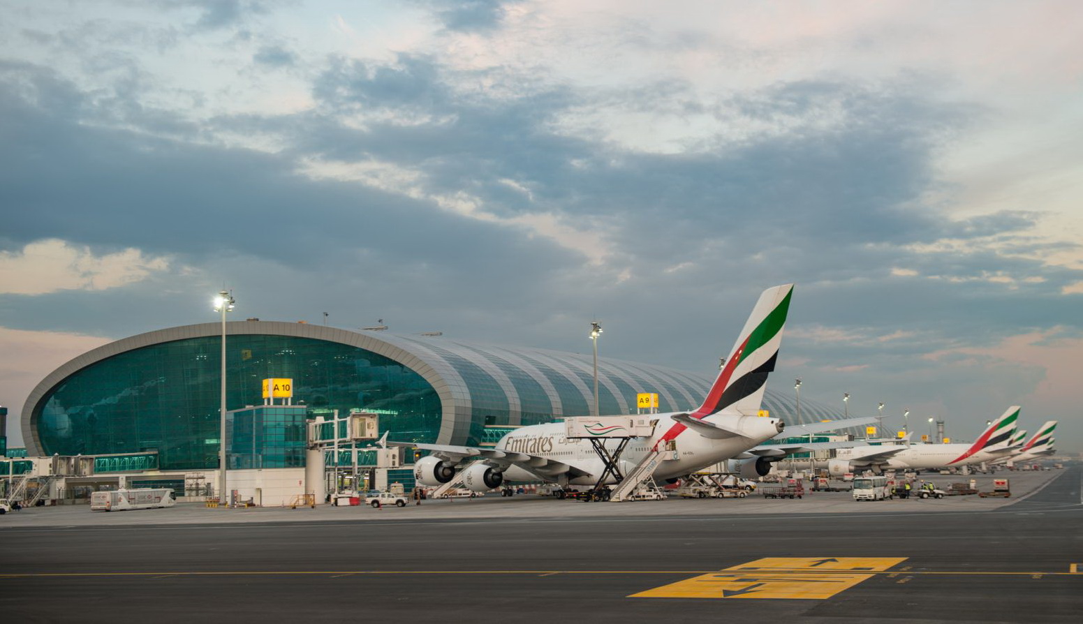 Sân bay quốc tế Dubai hiện đại và nhộn nhịp bậc nhất thế giới