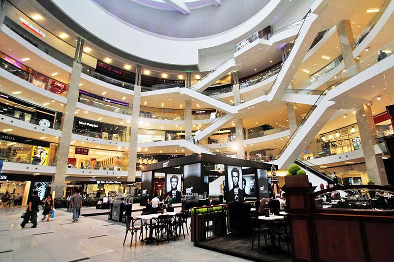 Bukit Bintang là một trong những khu phố mua sắm với nhiều thương hiệu được thiết kế cao cấp. 
