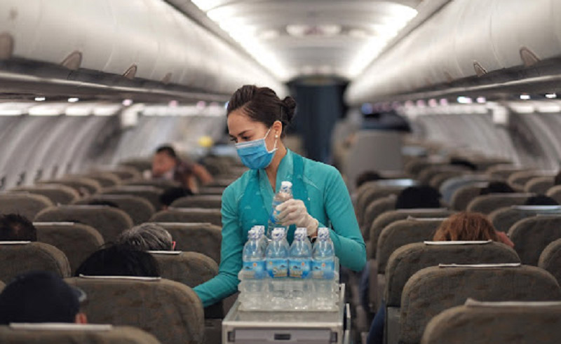 Không gian trên máy bay khá hẹp nên khả năng lây nhiễm của virus Corona rất cao