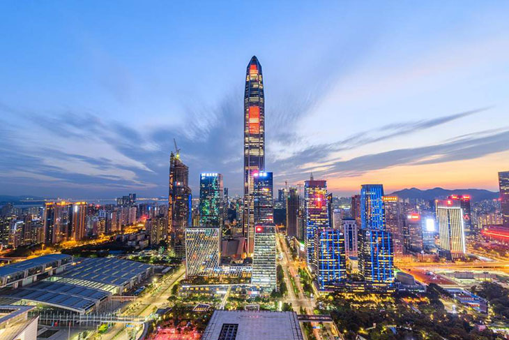 Bởi Quảng Châu là thành phố lớn nên hệ thống hạ tầng giao thông ở đây phát triển vô cùng mạnh mẽ.