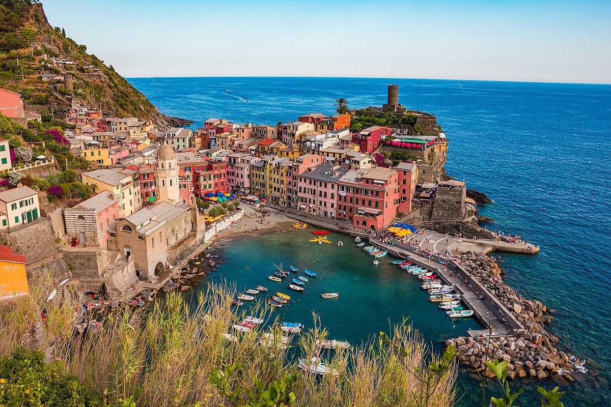 Vernazza sở hữu vẻ đẹp tựa như một bức tranh sơn dầu độc đáo