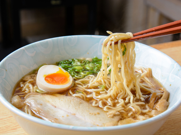 Mỗi tỉnh tại xứ sở hoa anh đào sẽ nổi tiếng với món mì Ramen đặc trưng, đại diện cho nền ẩm thực của địa phương.