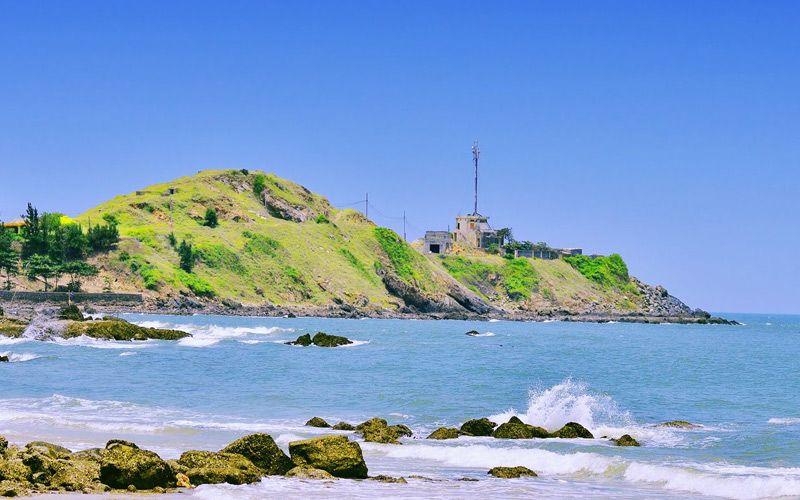 Mũi Nghinh Phong nổi tiếng với vẻ đẹp thiên nhiên yên bình, thơ mộng