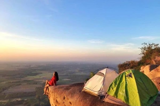 Núi Bà Đen được mệnh danh là nóc nhà Nam Bộ