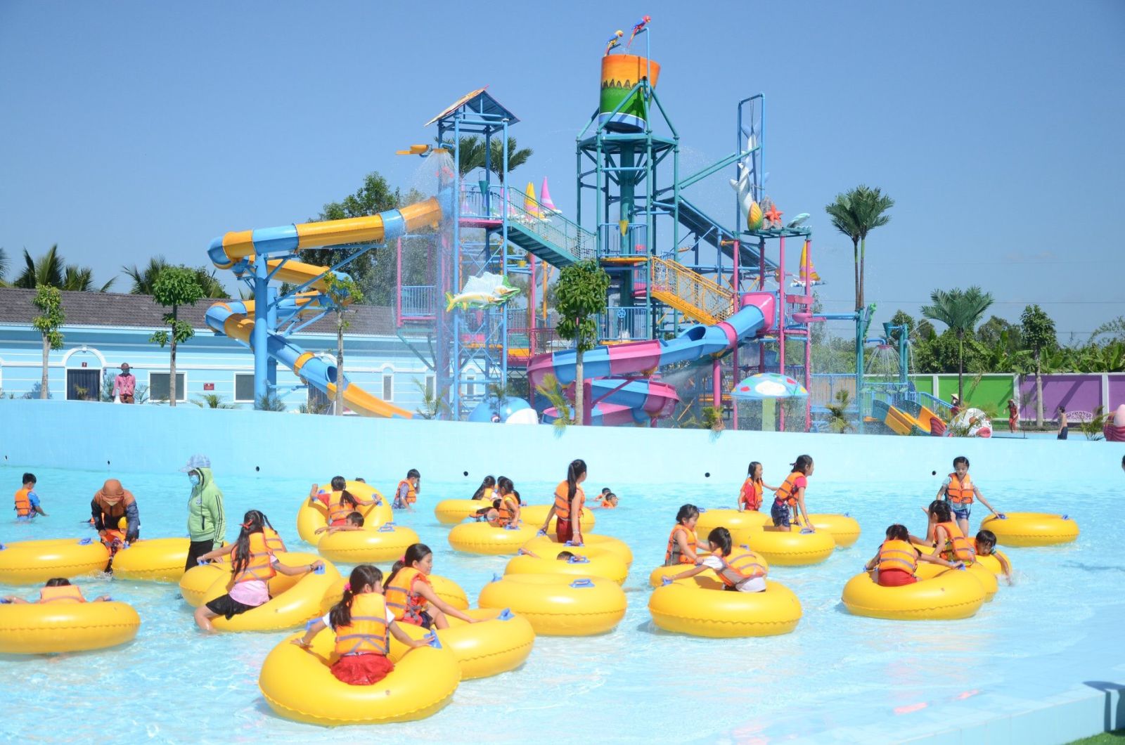 Công viên nước là khu vực vui chơi được đông đảo du khách yêu thích