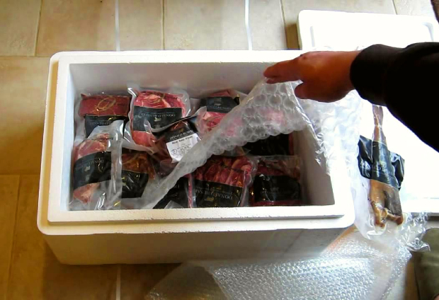 Hành khách cần đảm bảo đóng gói hàng tươi sống một cách kỹ lưỡng để được vận chuyển bằng máy bay