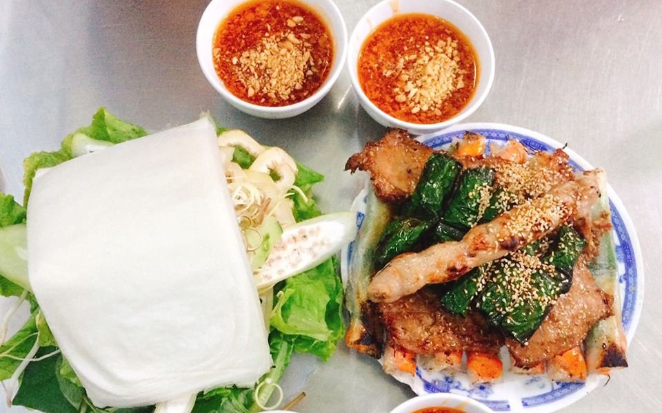 Ram thịt nướng Quảng Ngãi mang hương vị thơm ngon, đậm đà