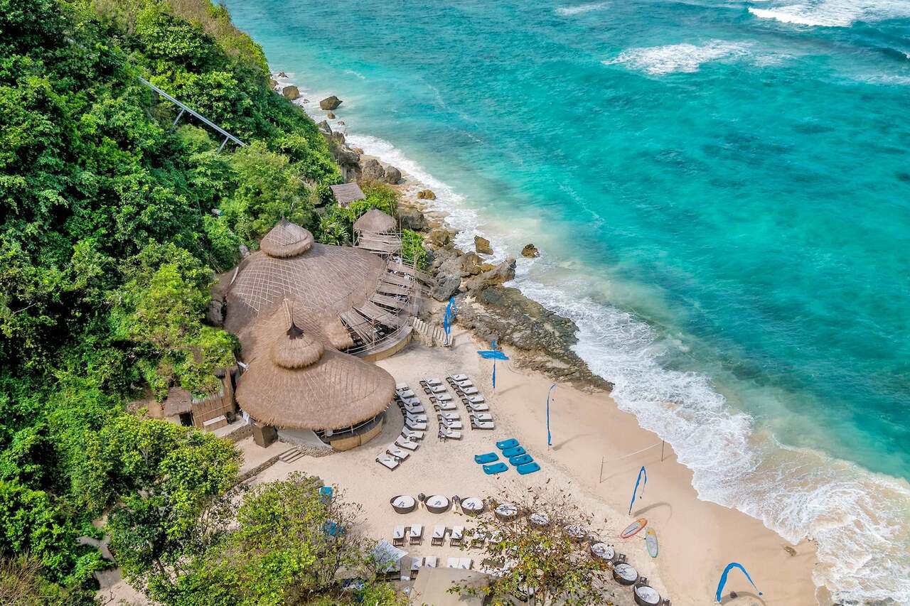 Indonesia nổi tiếng với hòn đảo Bali xinh đẹp