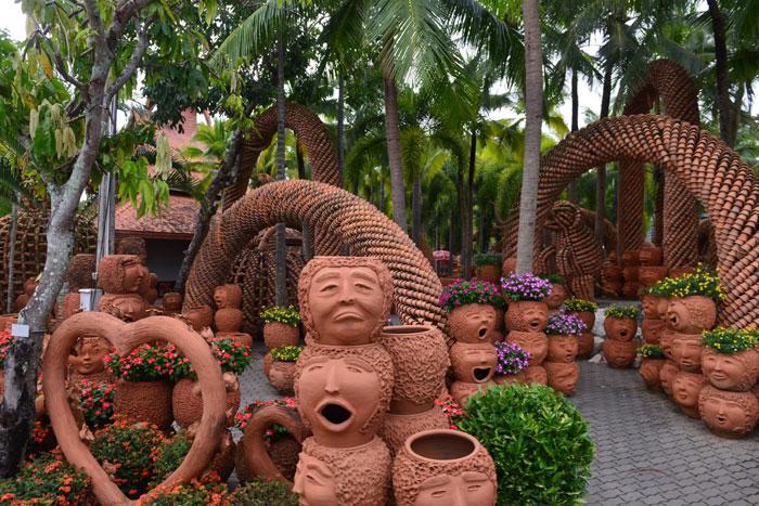 Khu vườn gốm là điểm đến thích hợp cho những người yêu nghệ thuật