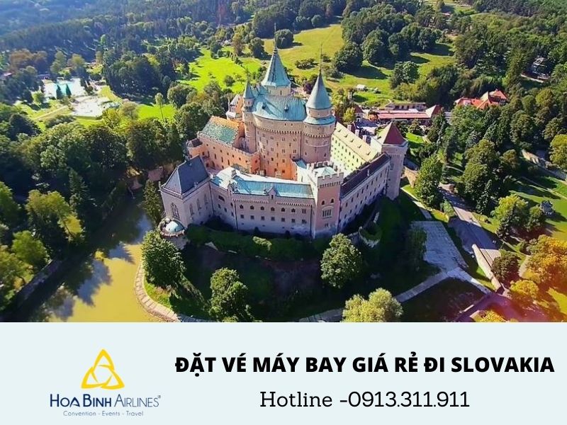 Dịch vụ đặt vé máy bay giá rẻ đi Sloavakia với HoaBinh Airlines