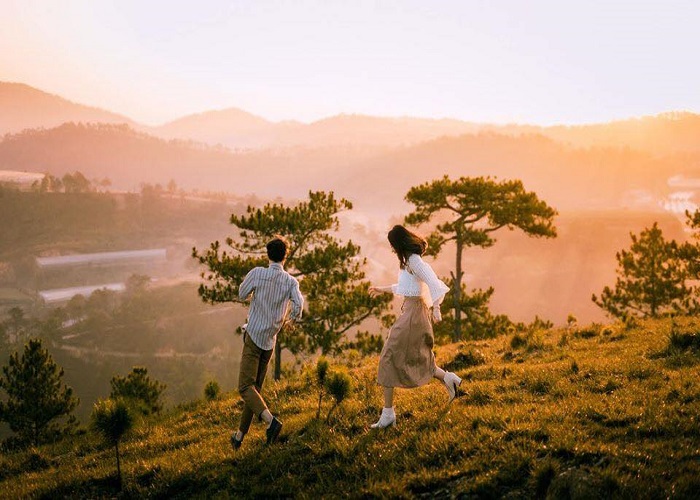 Vẻ đẹp bình yên của ngọn đồi đã gây thương nhớ cho biết bao du khách