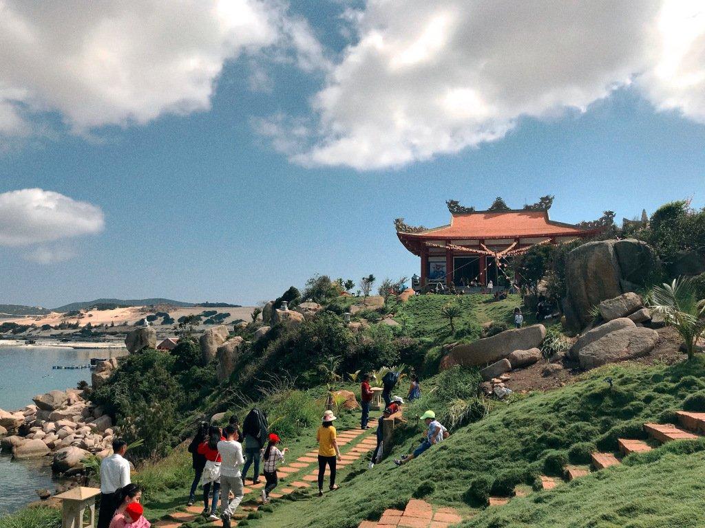 Núi Thiên Ấn được xem là “đệ nhất phong cảnh” gắn liền với thiên nhiên và con người Quảng Ngãi