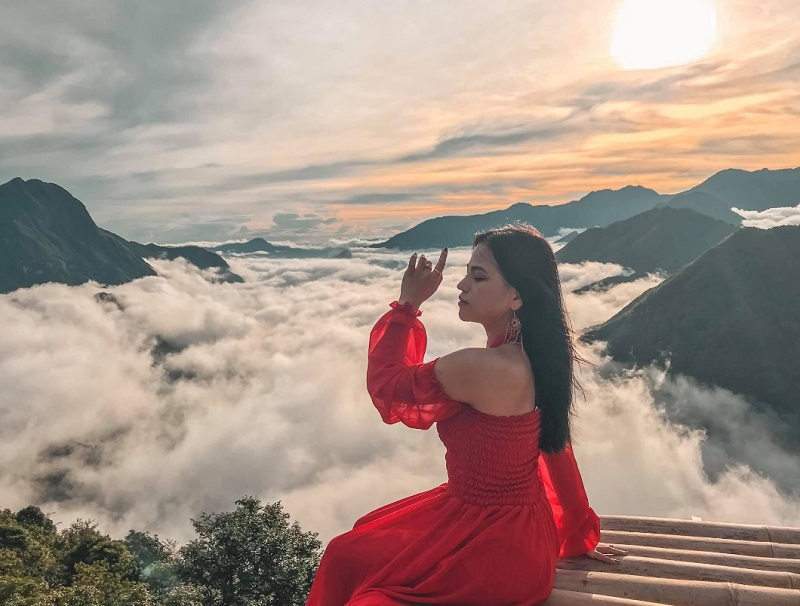 Sapa quanh năm được bao phủ bởi mây và sương mù