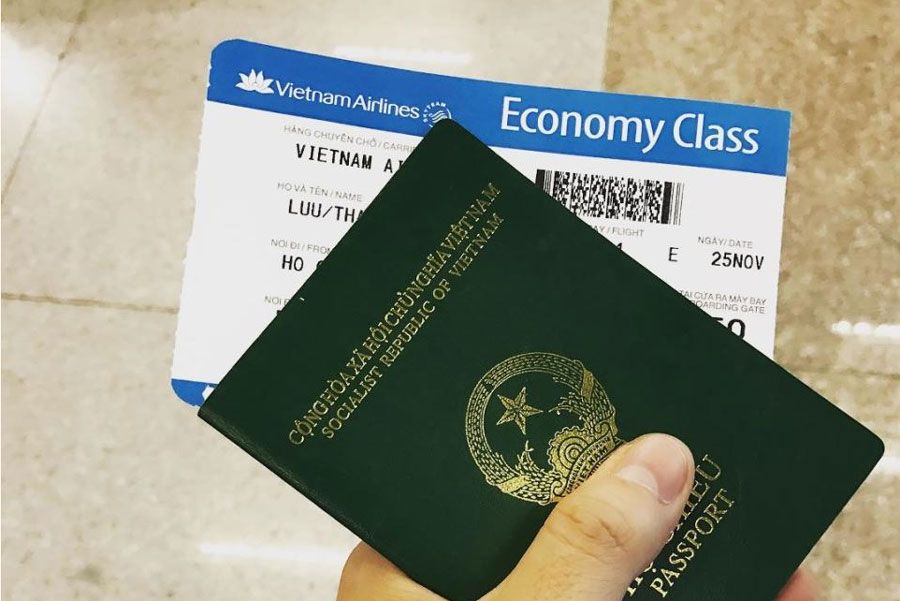 Việc trang bị kỹ lưỡng các thủ tục giấy tờ cần thiết cho chuyến bay rất quan trọng