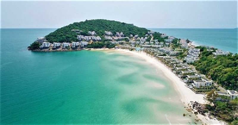 Bãi biển trong xanh tại Phú Quốc