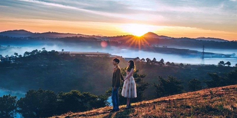 Khung cảnh nên thơ vào bình minh tại Đà Lạt