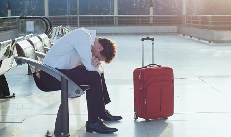 Trễ chuyến bay là trường hợp vì một số lý do khách quan như tắc đường, hỏng xe, quên giấy tờ, có việc gấp… mà không lên kịp chuyến bay