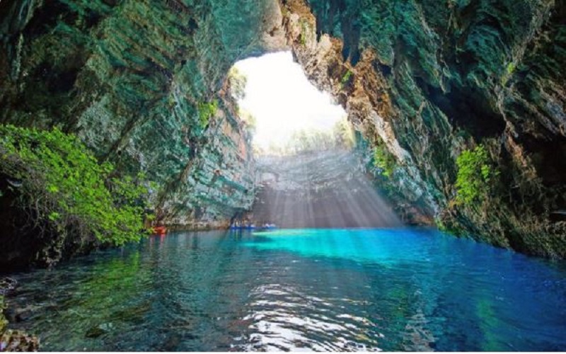 Phong Nha - Kẻ Bàng tại Quảng Bình với vẻ đẹp hoang sơ, huyền bí